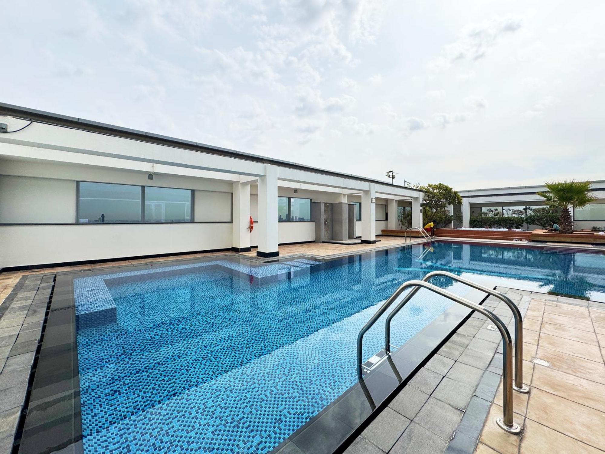 Sleek Difc Perfect For Business & Leisure Dubai